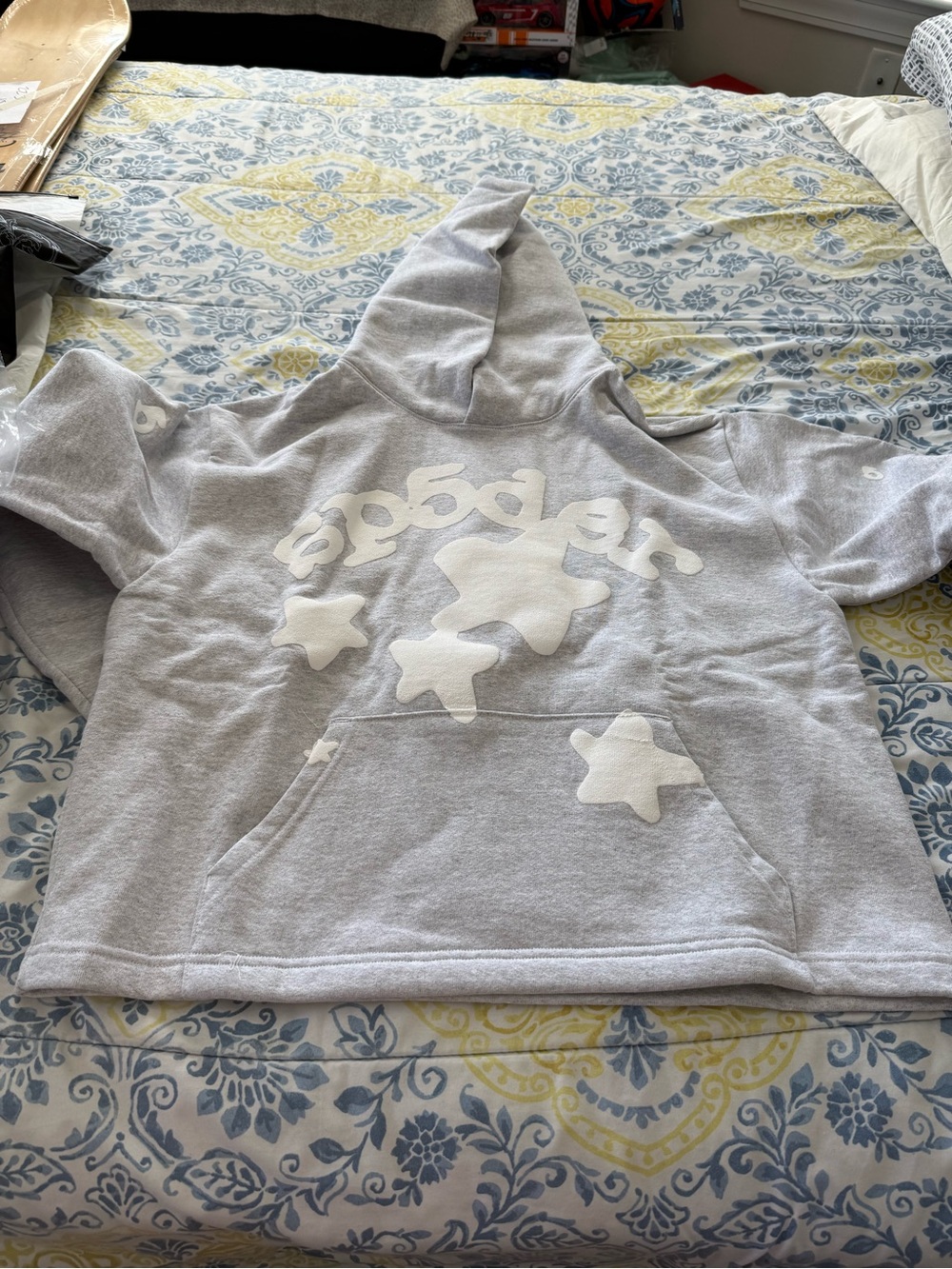 Sp5der Women’s Cropped Baluga Hoodie